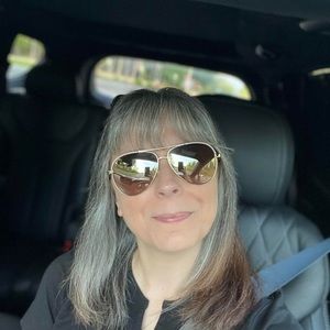 Meet your Posher, Lesley